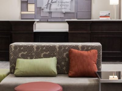 Hotel Express & By Ihg 2*